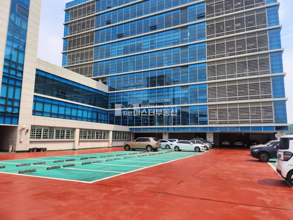 경기 성남중원구 상대원동 스타타워아파트형공장동 시스템냉난방기,임대료 저렴한 호실 매매 매물번호 10728 사진 4