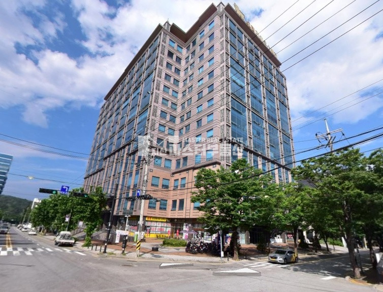 경기 성남중원구 상대원동 층고높은 호실, 일부 복층으로 실사용면적 넒음 매매 매물번호 10883 사진 7