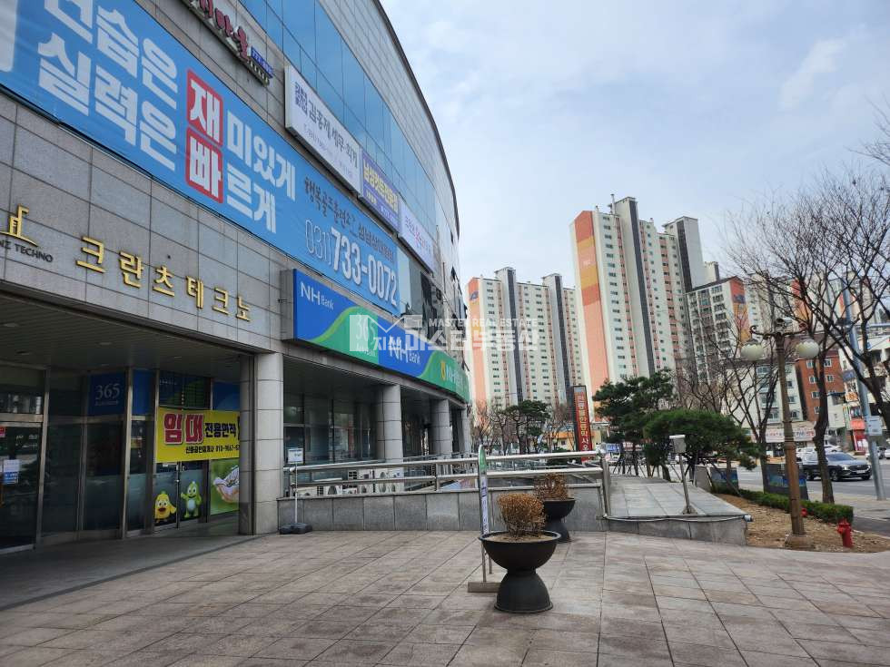 경기 성남중원구 상대원동 크란츠테크노동 시스템냉난방기 완비된 호실 월세 매물번호 10913 사진 1