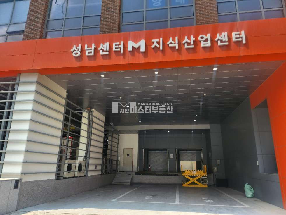 경기 성남중원구 상대원동 풀복층 구조로 45p사용 가능 매매 매물번호 10907 사진 1