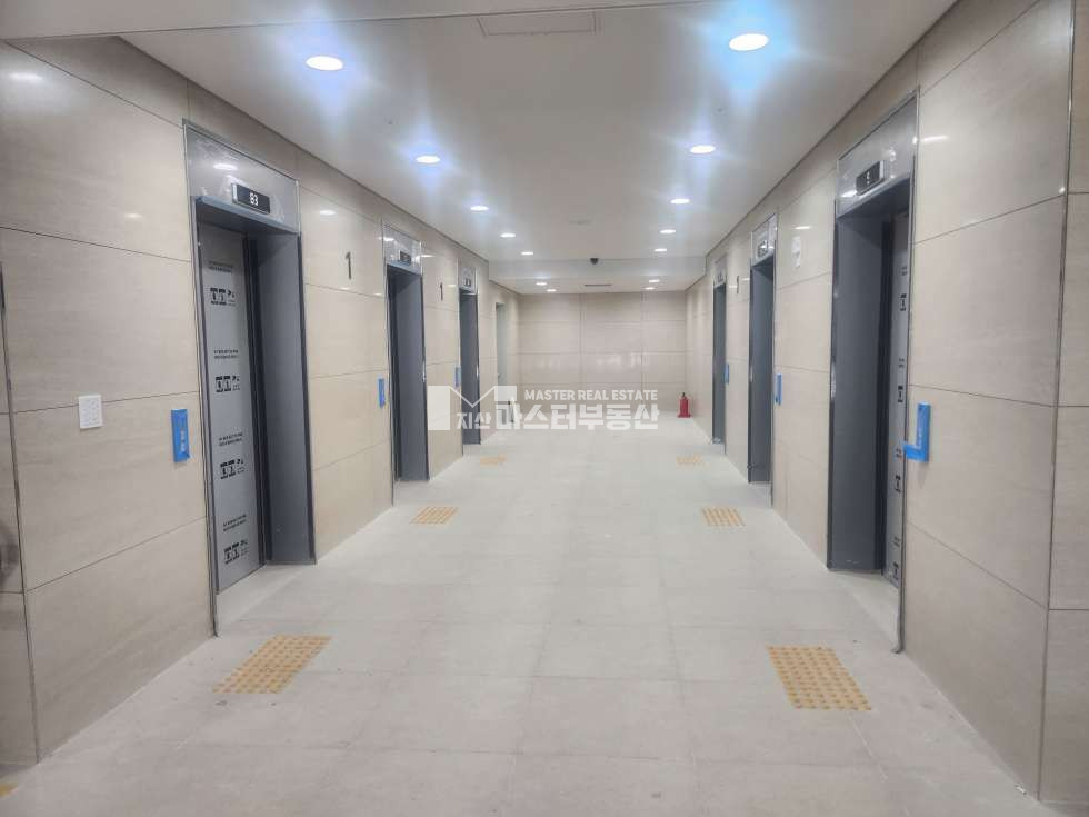 경기 성남중원구 상대원동 성남아이파크디어반동 첫입주, 선착순 렌트프리 최대12개월, 인테리어비용 이사비지원 월세 매물번호 11020 사진 5