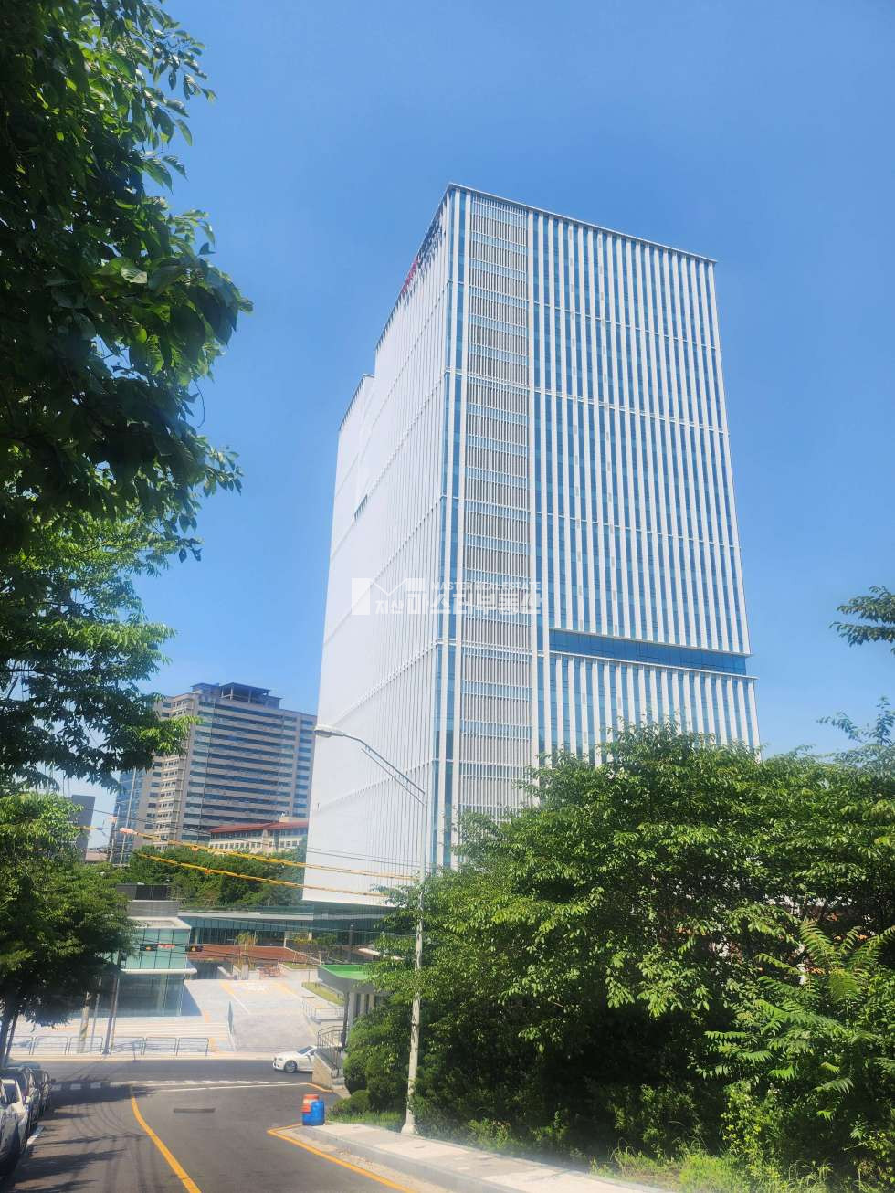 경기 성남중원구 상대원동 성남아이파크디어반동 첫입주, 선착순 렌트프리 최대12개월, 인테리어비용 이사비지원 월세 매물번호 11020 사진 12