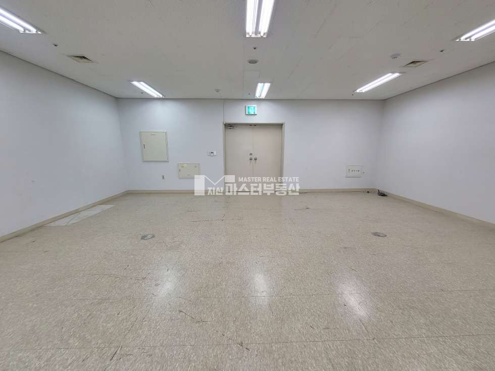 경기 성남중원구 상대원동 성남우림라이온스밸리3차동 일부룸인테리어,냉난방기완비 월세 매물번호 10622 사진 3