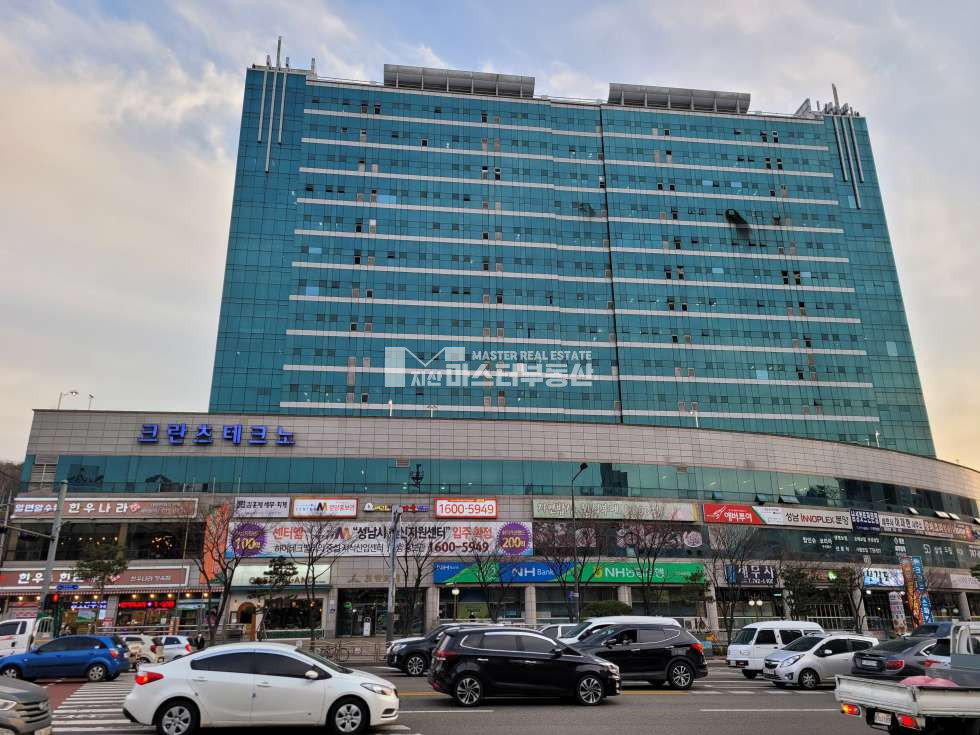 경기 성남중원구 상대원동 대원사거리 산업단지초입 전용32평 사무실 매매 매물번호 10053 사진 1