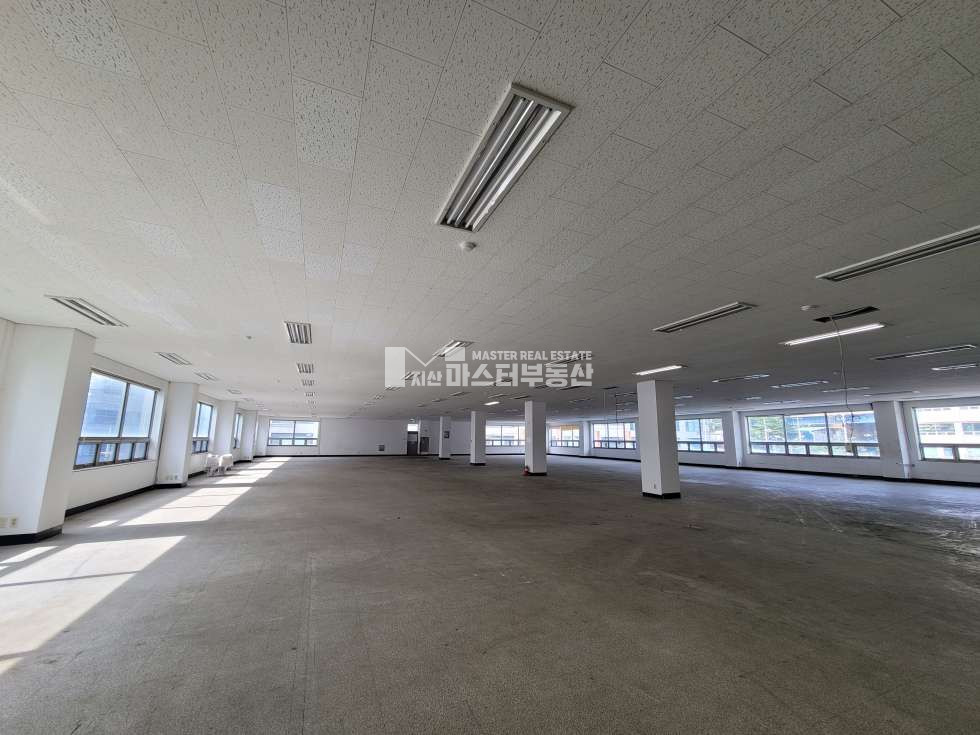 경기 성남중원구 상대원동 공장등록가능, 전용294평 대형사무실,공장 임대 월세 매물번호 10081 사진 1