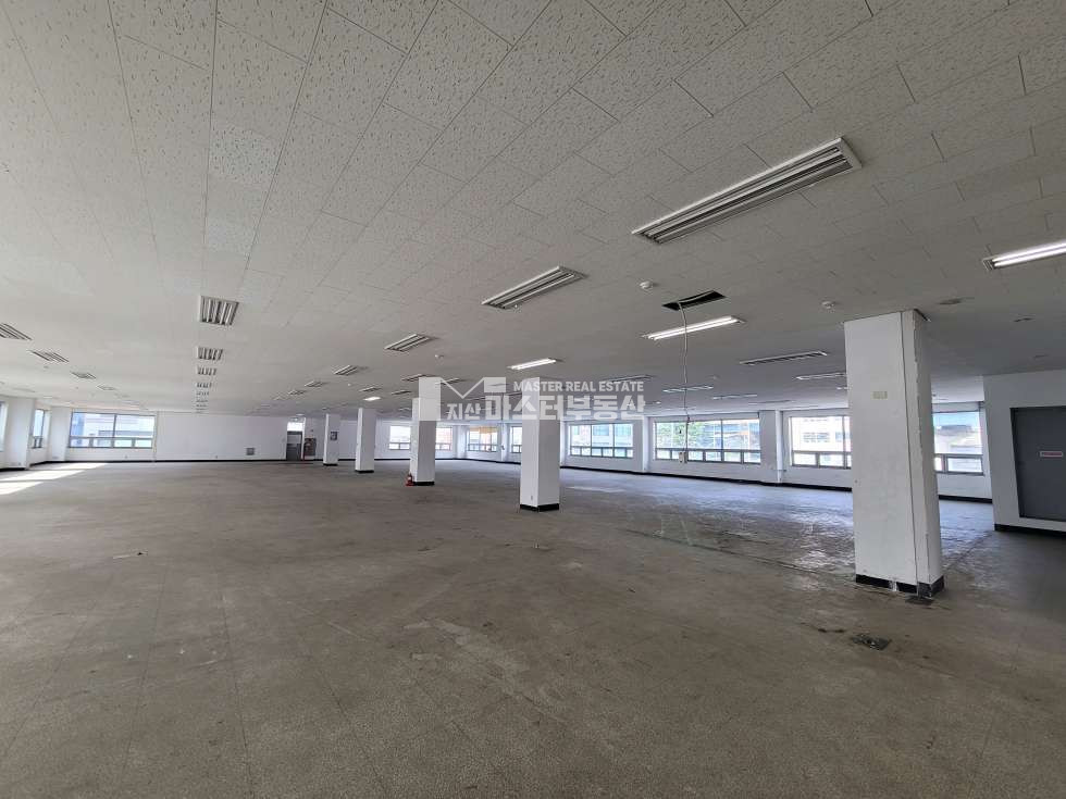 경기 성남중원구 상대원동 공장등록가능, 전용294평 대형사무실,공장 임대 월세 매물번호 10081 사진 2