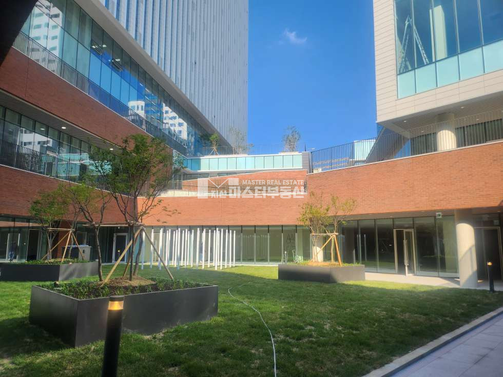 경기 성남중원구 상대원동 근린생활시설동 신축 현대아이파크디어반 사무실 임대 월세 매물번호 10405 사진 3
