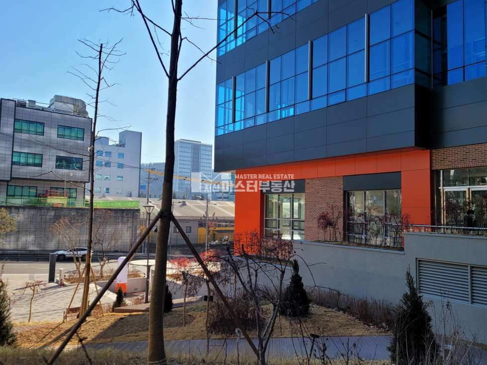 경기 성남중원구 상대원동 전용81p 층고5.4m 물류 편리한 호실 매매 매물번호 10442 사진 10