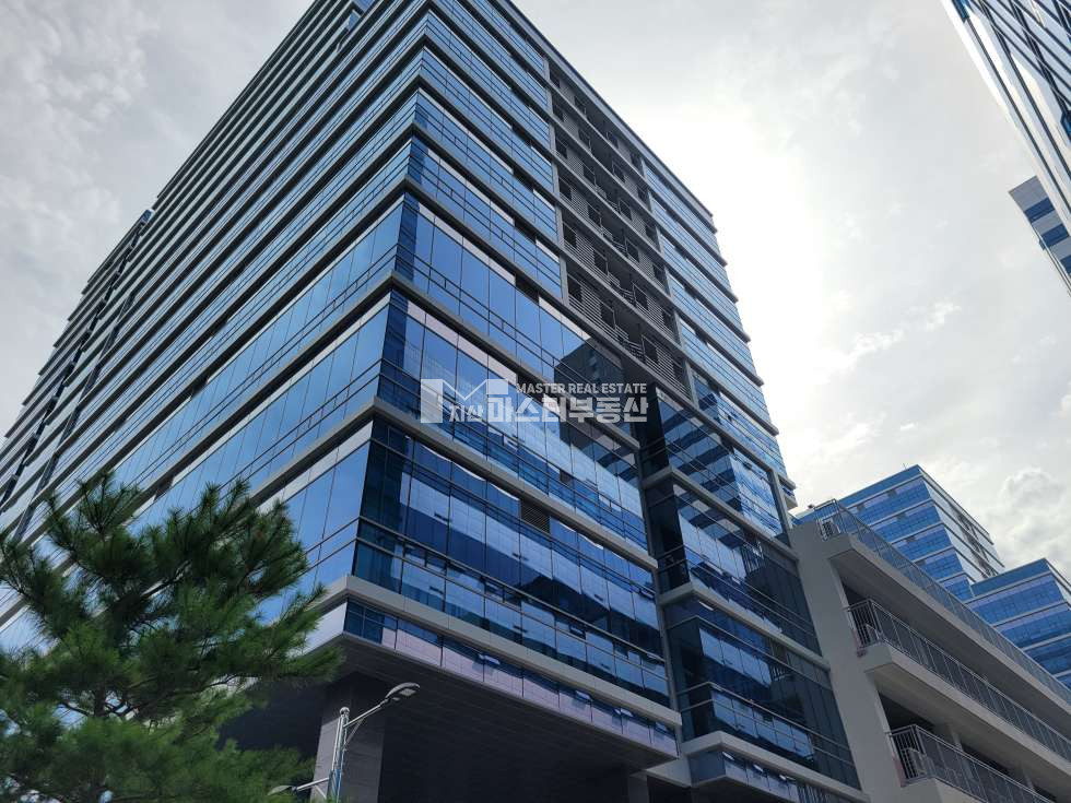 경기 성남중원구 상대원동 성남센트럴비즈타워2차동 신축, 일부인테리어, 시스템냉난방기 매매 매물번호 10597 사진 1