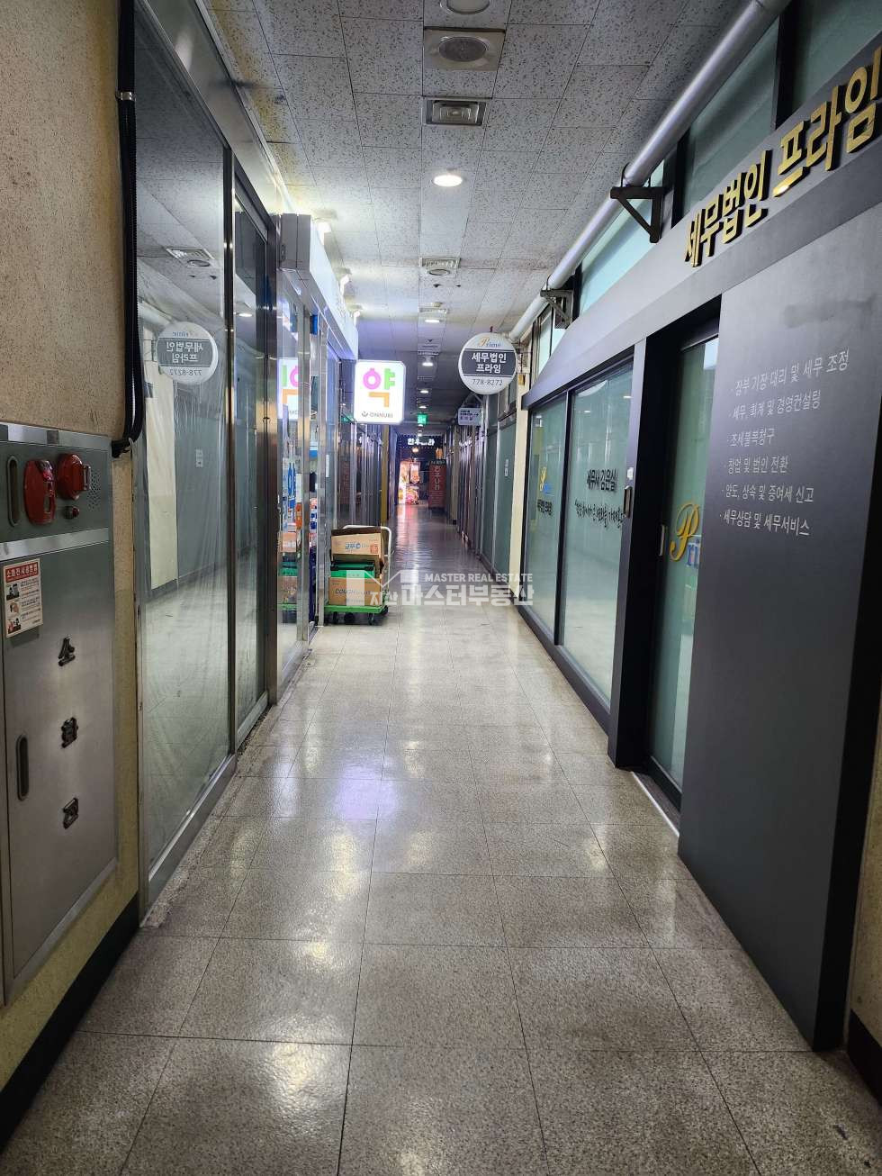 경기 성남중원구 상대원동 크란츠테크노동 주차장 메인 출입구, 전용44p 넓은 평수 월세 매물번호 10564 사진 2